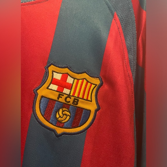 Men’s Vintage Nike FC Barcelona Messi Jersey - Picture 2 of 10